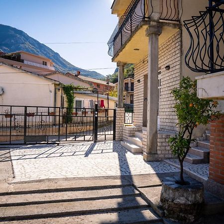 Bugi Apartment Kotor Exterior photo