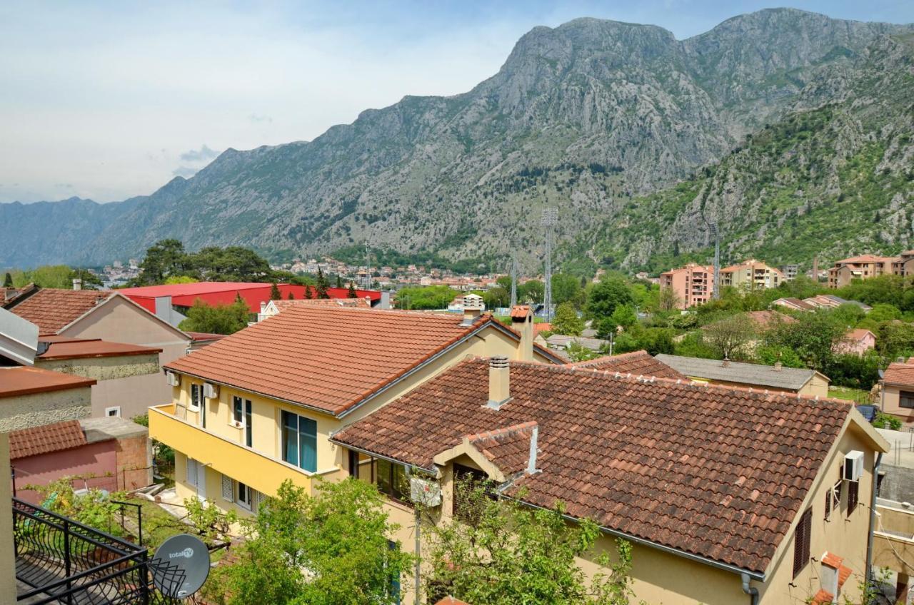 Bugi Apartment Kotor Exterior photo