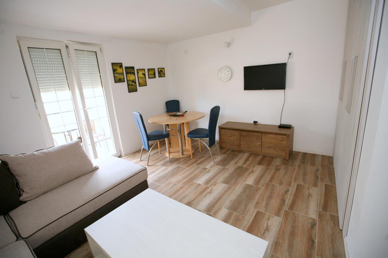 Bugi Apartment Kotor Exterior photo