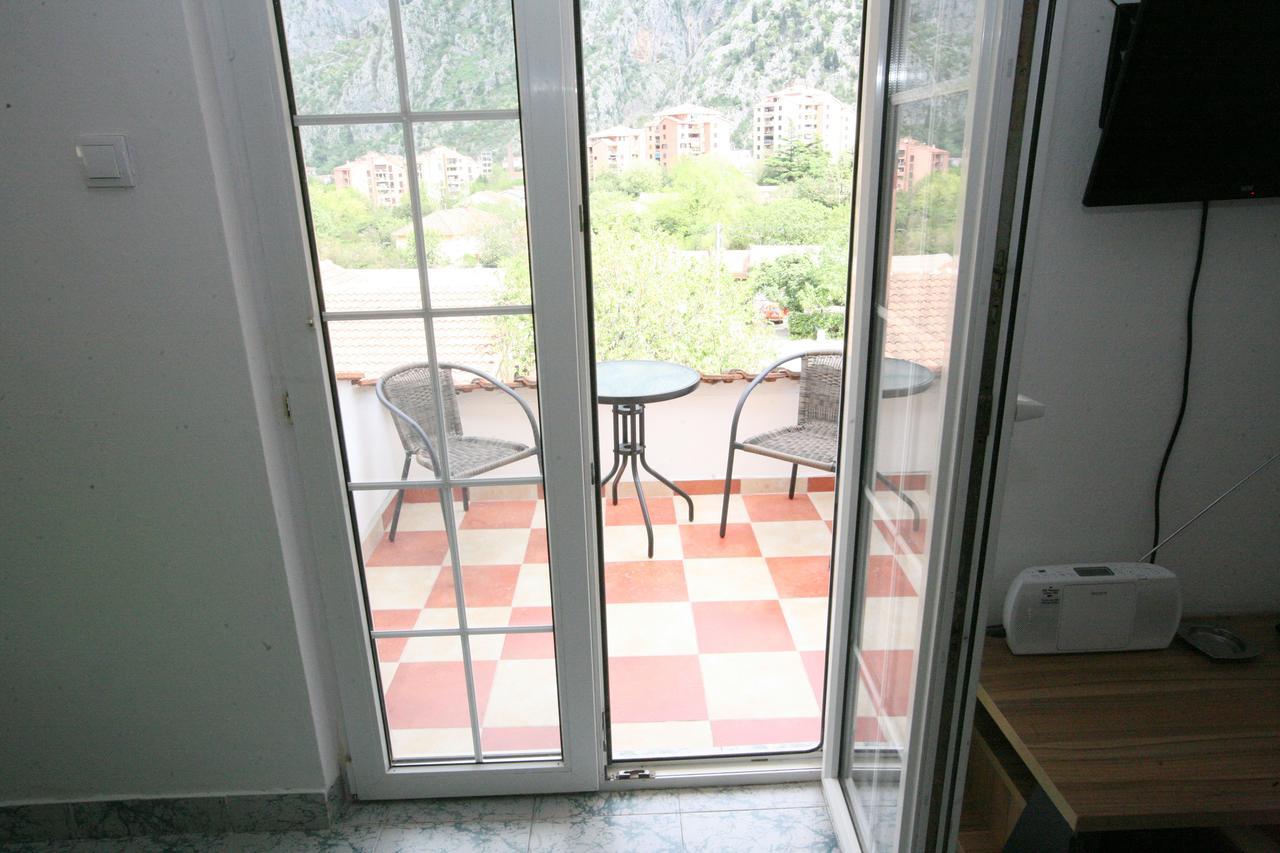 Bugi Apartment Kotor Exterior photo